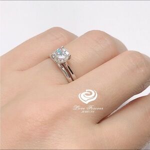 0.75Ct Round Solitaire Moissanite Ring 14k White Gold